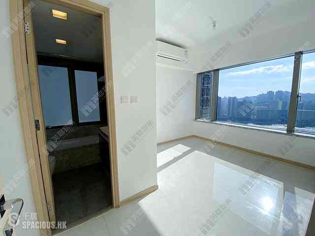Tsuen Wan - Ocean Pride Phase 3 Block 6 01