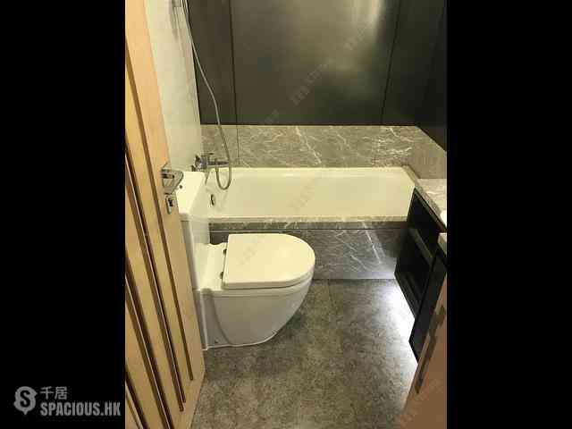 Tsuen Wan - Ocean Pride Phase 3 Block 6 04