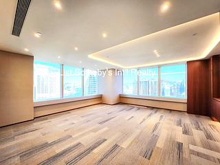 中环 - The Center 05