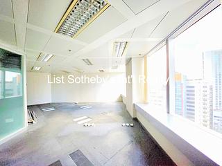 中环 - The Center 02