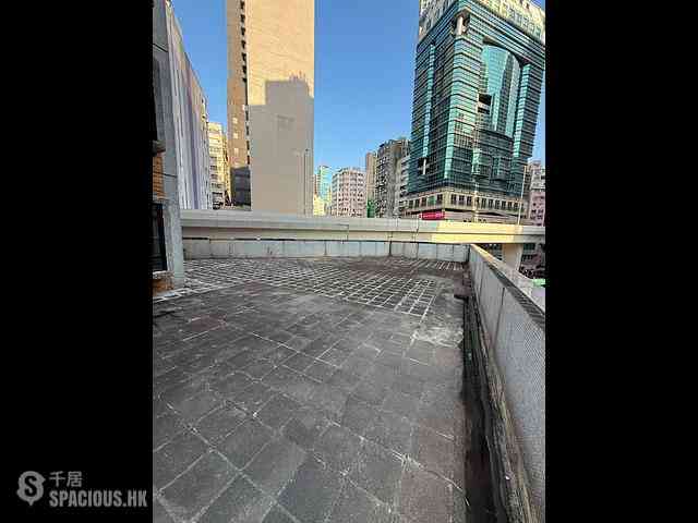 Tai Kok Tsui - Glory Royal Complex Centre Phase 2 Royal Building 11
