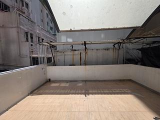 To Kwa Wan - On Ning Building 04
