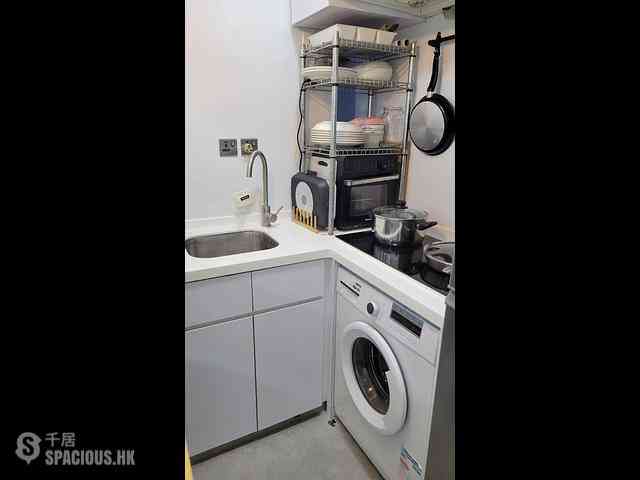 Sai Ying Pun - 25, High Street 03