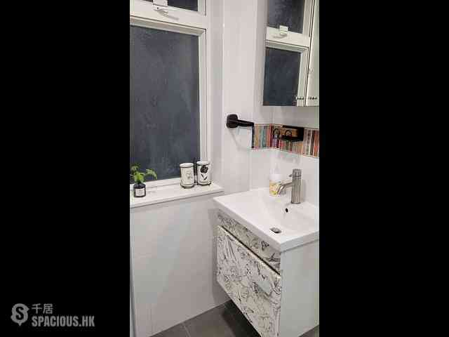 Sai Ying Pun - 25, High Street 04