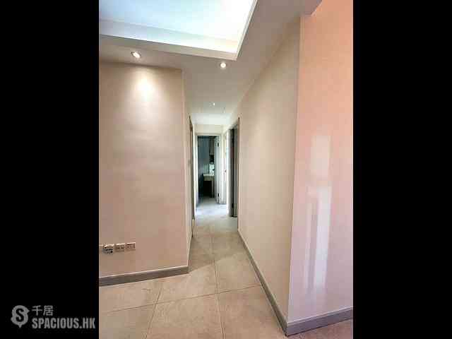 Wan Chai - Diamond Building 02