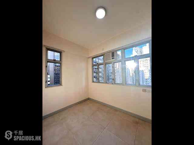 Wan Chai - Diamond Building 04