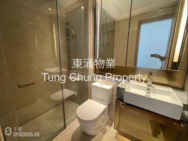 Tung Chung - Century Link Phase 1 Tower 6A 06