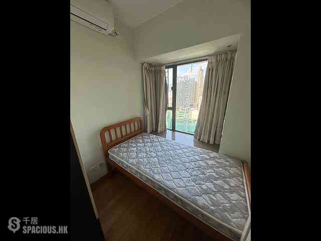 Tai Kok Tsui - Island Harbourview Block 3 09