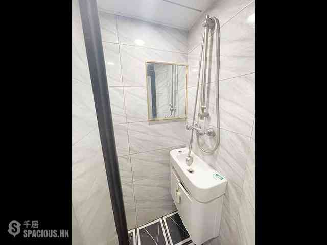 Sai Ying Pun - 23, Sai Yuen Lane 08