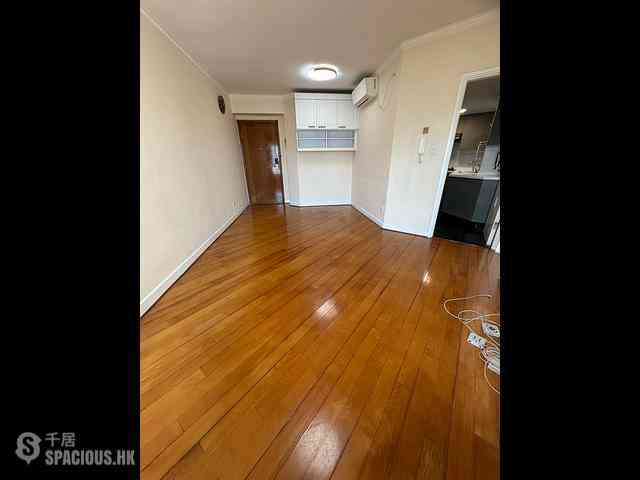 Tai Kok Tsui - Island Harbourview Block 3 02