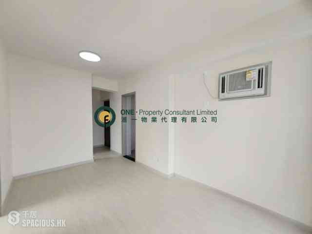 Sai Ying Pun - Yuk Ming Towers 04