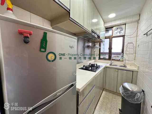 Sai Ying Pun - True Light Building 04