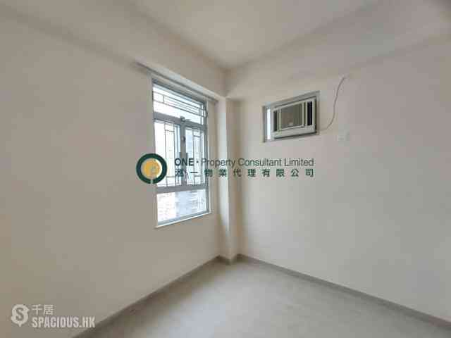 Sai Ying Pun - Yuk Ming Towers 07