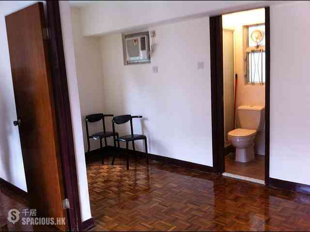 Fortress Hill - Wan Wah Mansion 03