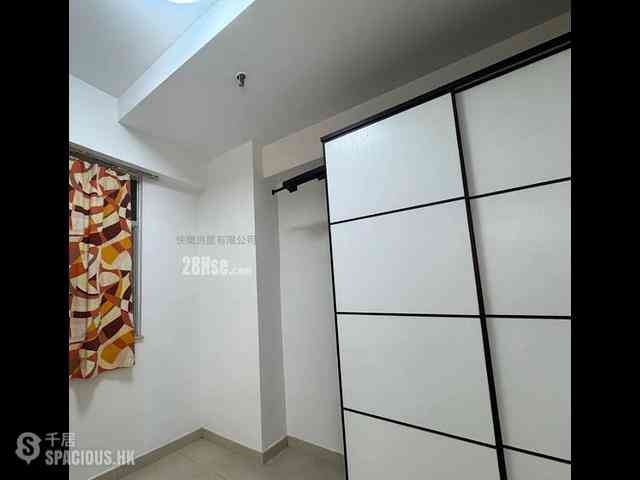 North Point - Fok Ying Building 06