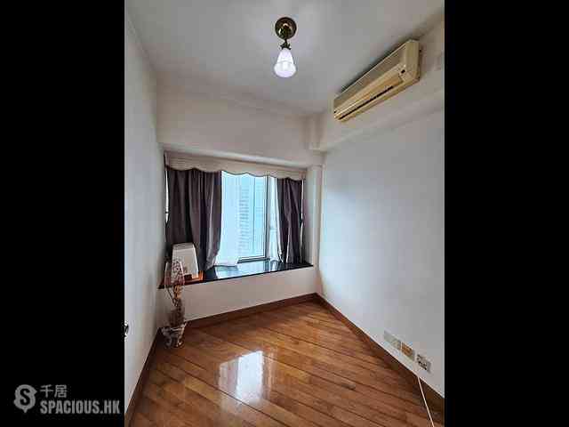 West Kowloon - Sorrento Phase 1 Block 5 04