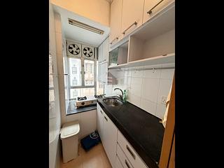 Sai Ying Pun - Kam Kwan Building 03