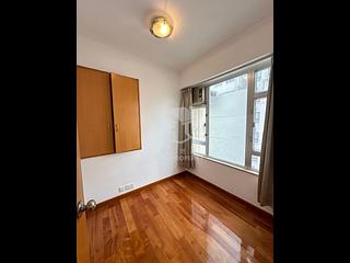 Sai Ying Pun - Kam Kwan Building 07