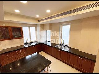 The Peak - 28, Gough Hill Road 04