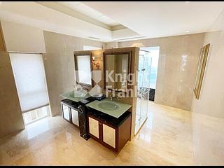 The Peak - 28, Gough Hill Road 05