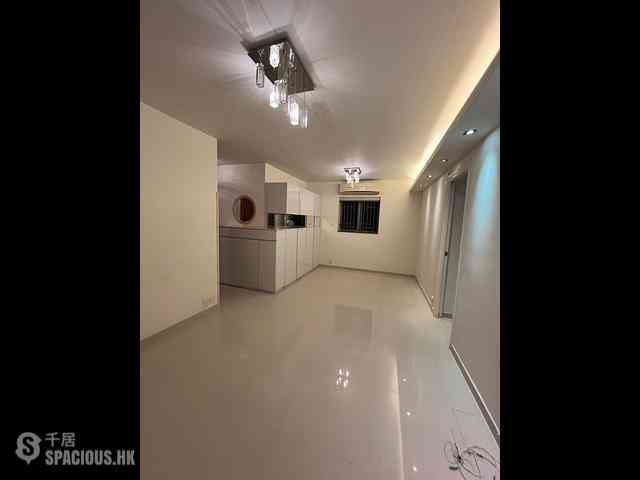 Tung Chung - Seaview Crescent Block 1 01