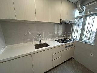 Sai Ying Pun - Yuk Ming Towers 06