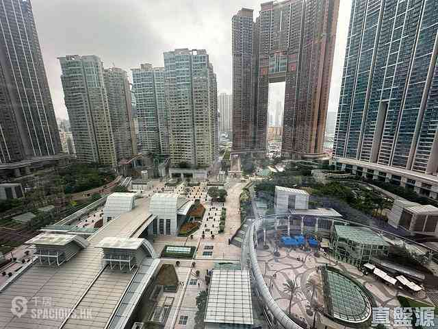 West Kowloon - The Cullinan (Tower 20 Zone 2 Ocean Sky) 01