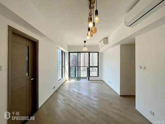 Tseung Kwan O - The Wings IIIB Block 1A 01