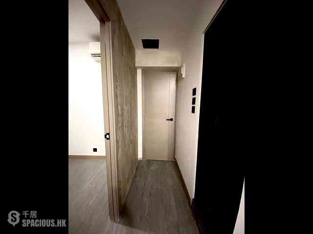 Sai Ying Pun - 33-33A, Pok Fu Lam Road 02