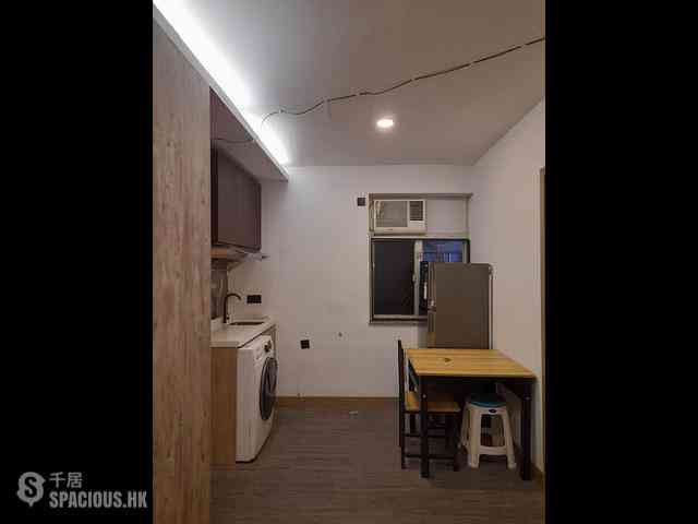 Sai Ying Pun - 33-33A, Pok Fu Lam Road 03