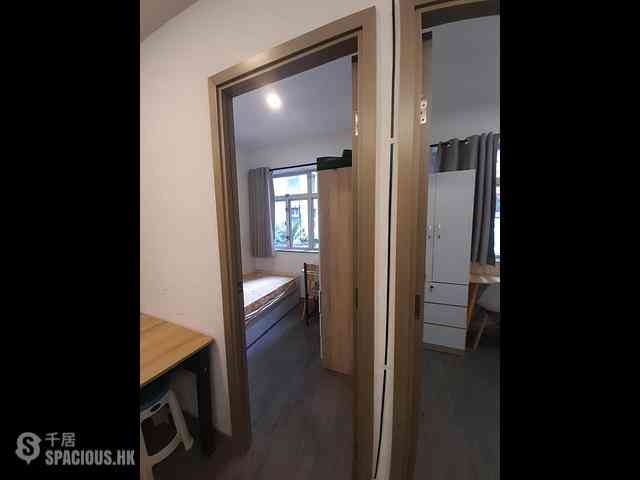 Sai Ying Pun - 33-33A, Pok Fu Lam Road 04