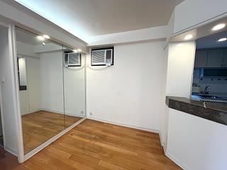 Quarry Bay - Kornhill Block R 04
