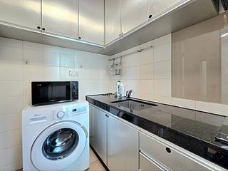 Tung Chung - Seaview Crescent 09
