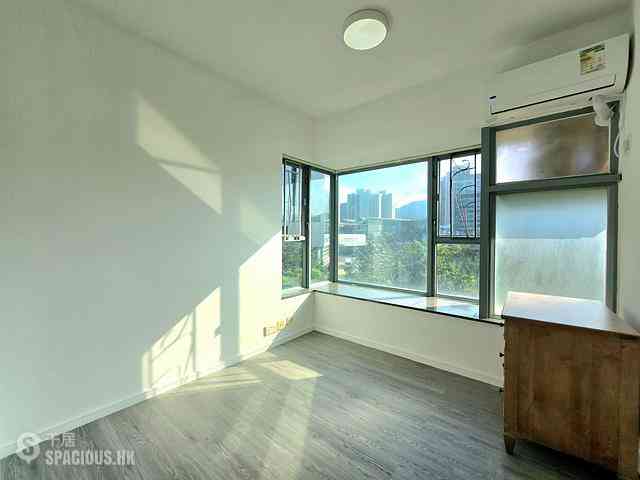 Tung Chung - Seaview Crescent 10