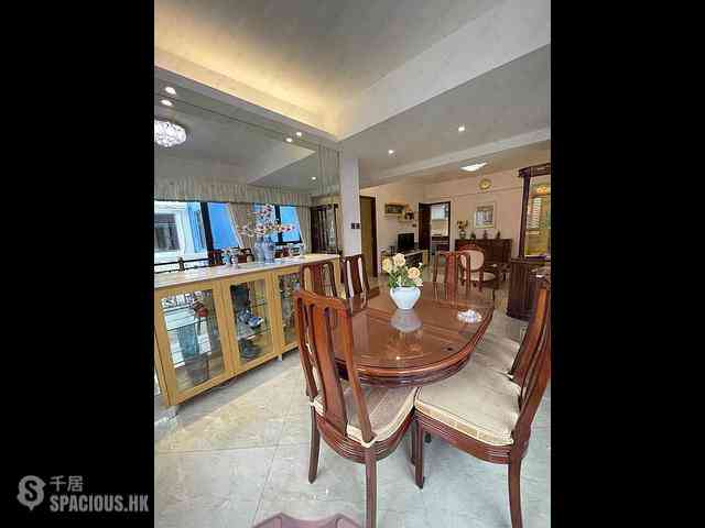 North Point - Kent Mansion 04