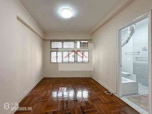 Happy Valley - Beverly House 05