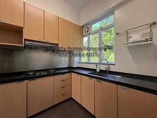 Happy Valley - Greenside Villa 02