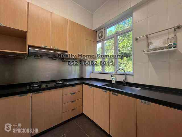 Happy Valley - Greenside Villa 02