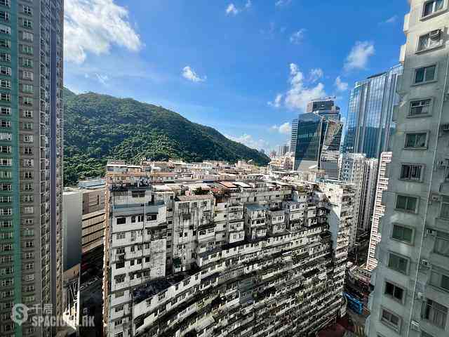 Quarry Bay - Parkvale Tower 4 Ling Pak Mansion 01