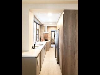 Mid Levels Central - Chenyu Court 06