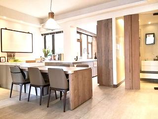 Mid Levels Central - Chenyu Court 04