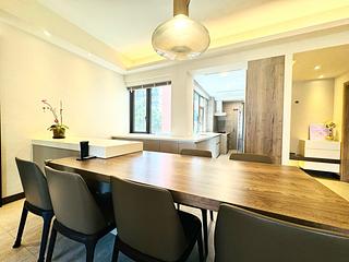 Mid Levels Central - Chenyu Court 08