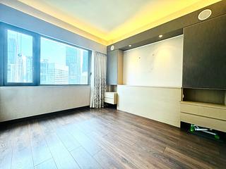 Mid Levels Central - Chenyu Court 07