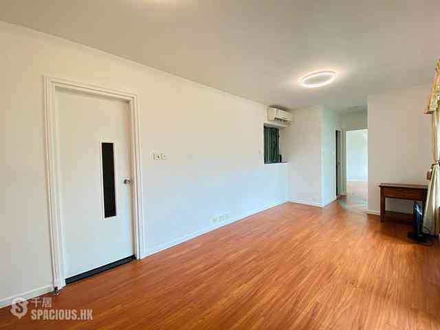 Tung Chung - Seaview Crescent Block 1 02