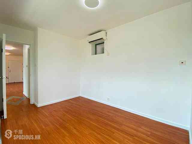 Tung Chung - Seaview Crescent Block 1 08