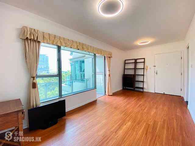 Tung Chung - Seaview Crescent Block 1 01
