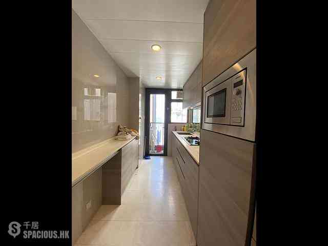 Tung Chung - The Visionary Tower 3 05