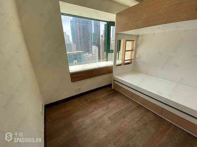 Kennedy Town - University Heights Block 2 02