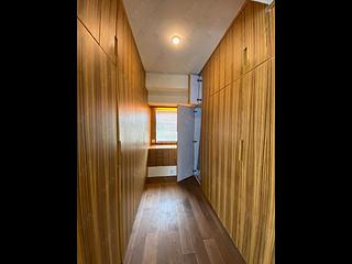 Kennedy Town - University Heights Block 2 03