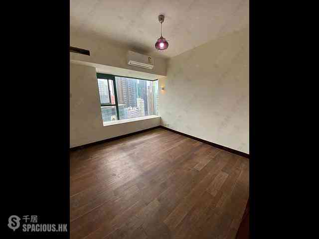 Kennedy Town - University Heights Block 2 04